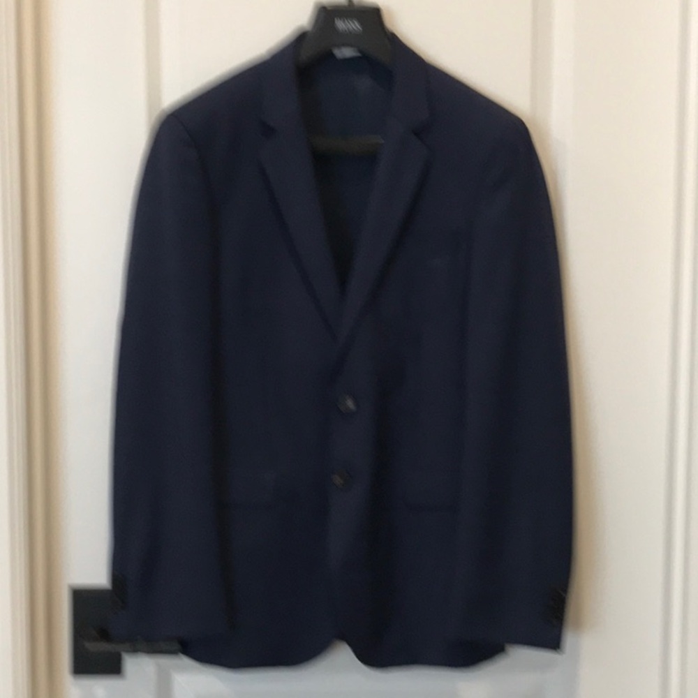 Men’s Hugo Boss Suit. Dark Blue Micro check. Size 38S. Double vent jacket